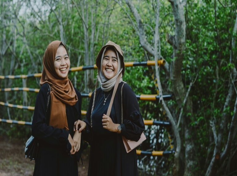 Sisterhood Ewmsister